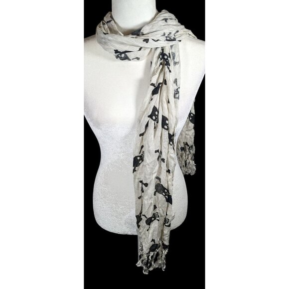 Gothic Skull And Crossbones Black And White Scarf - Picture 2 of 8